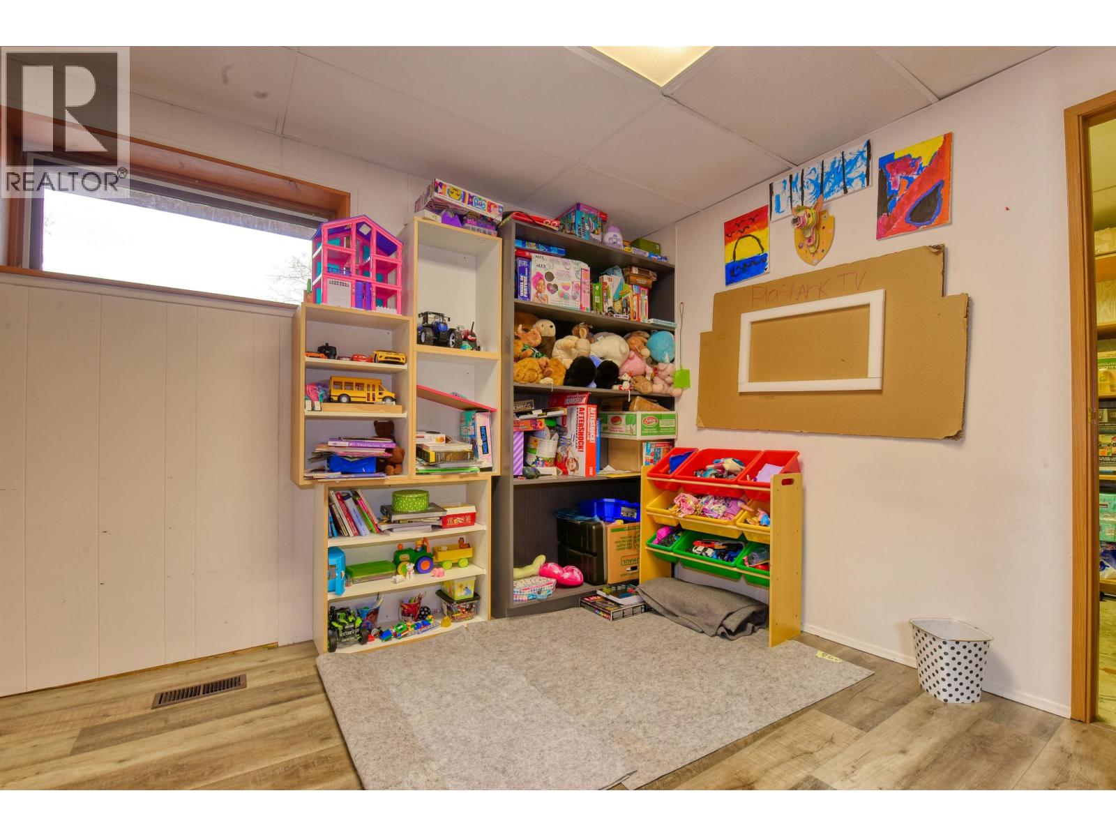 578 GIBBON STREET - 23