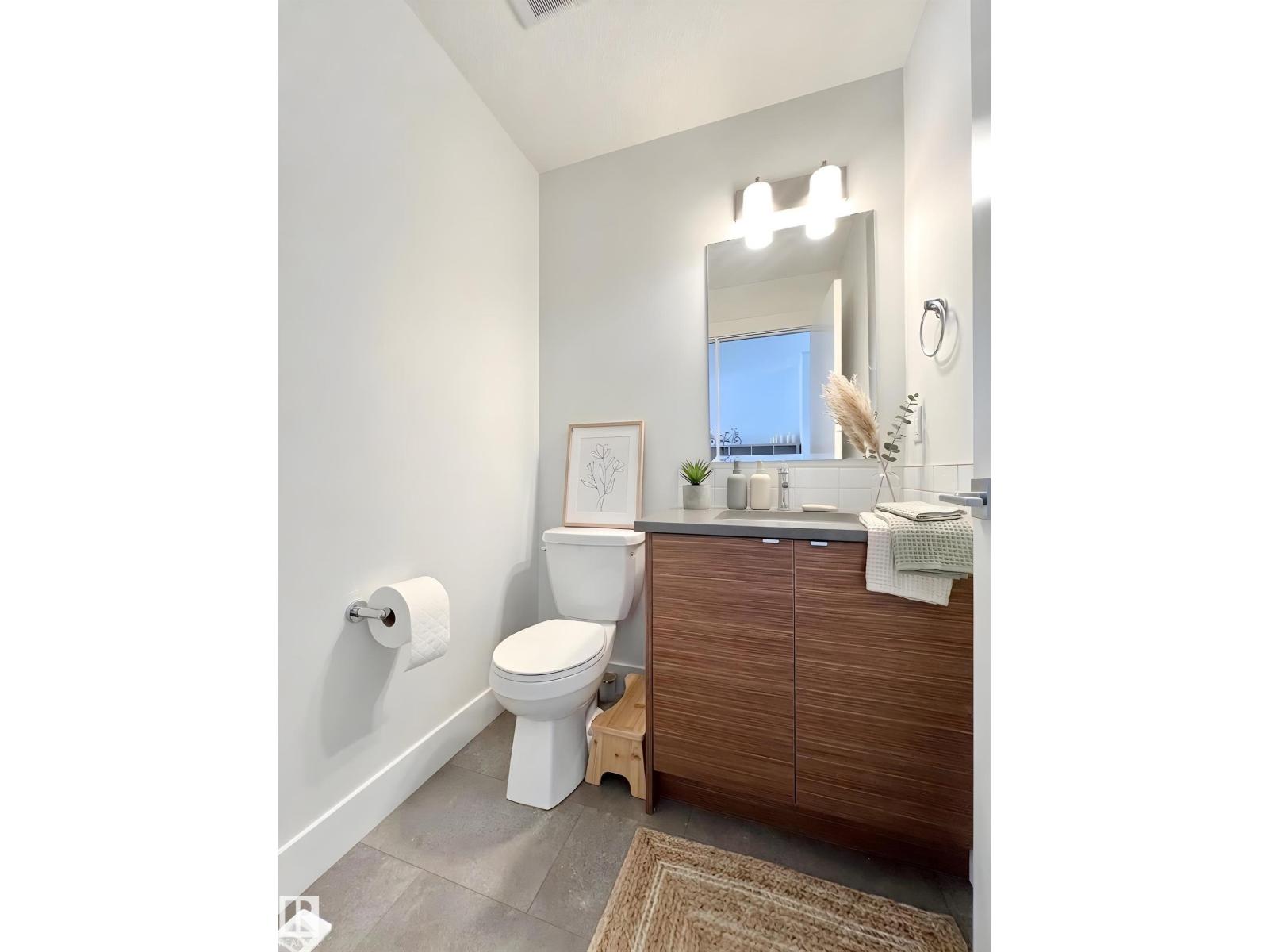 6055 KING LANDING LD SW, Edmonton