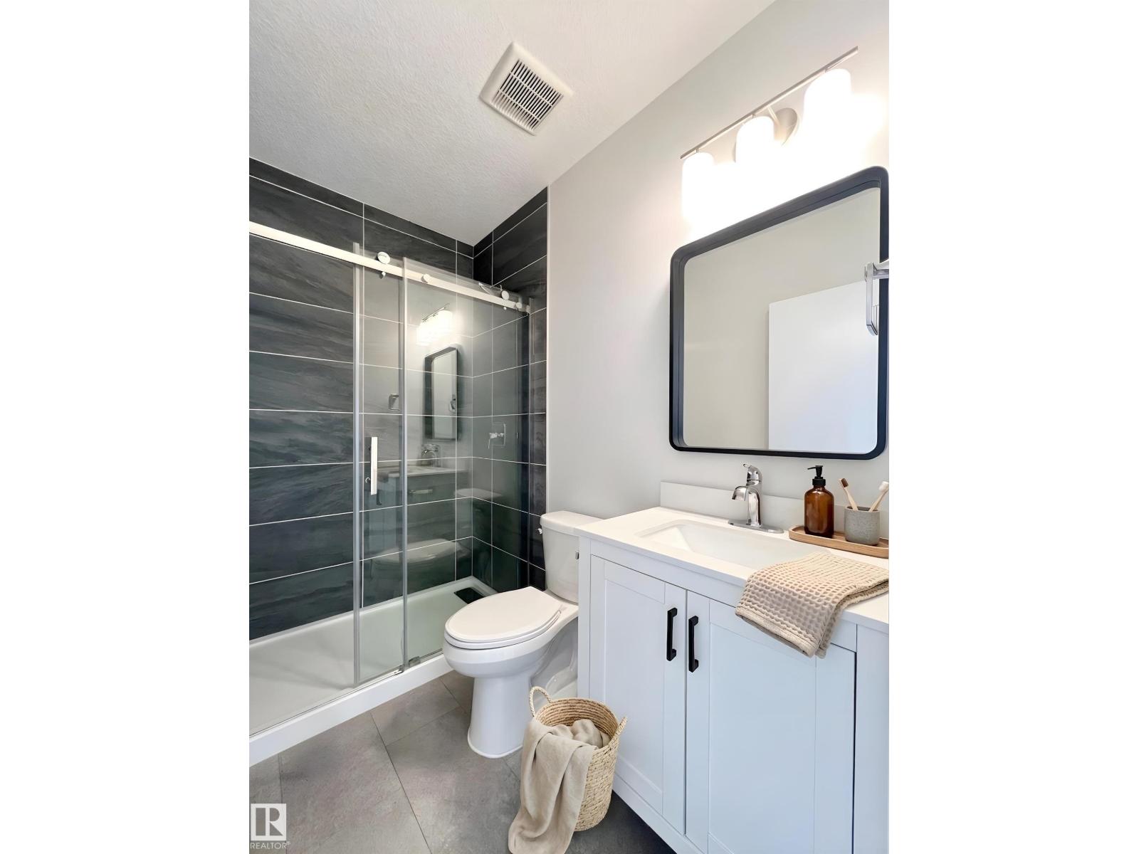 6055 KING LANDING LD SW, Edmonton