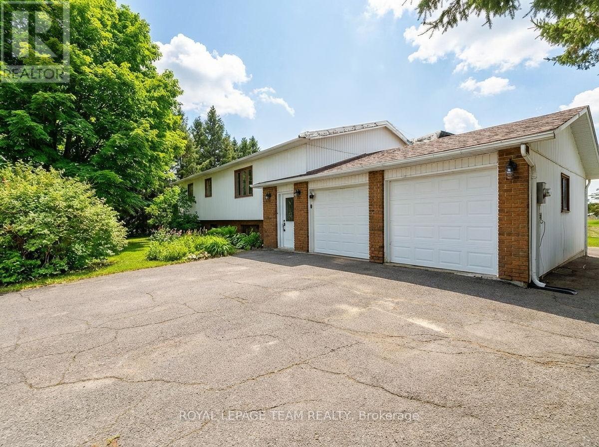 1386 JOHNSTON DRIVE - 1