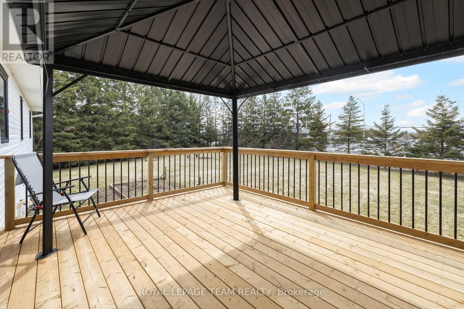 1386 JOHNSTON DRIVE - 27