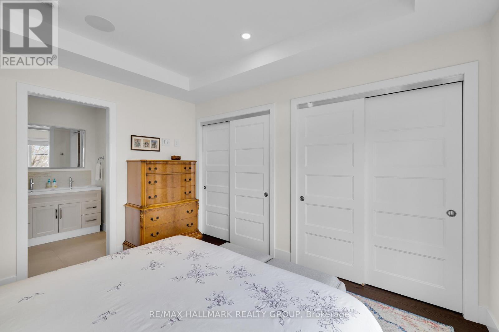 1976 LENESTER AVENUE - 38