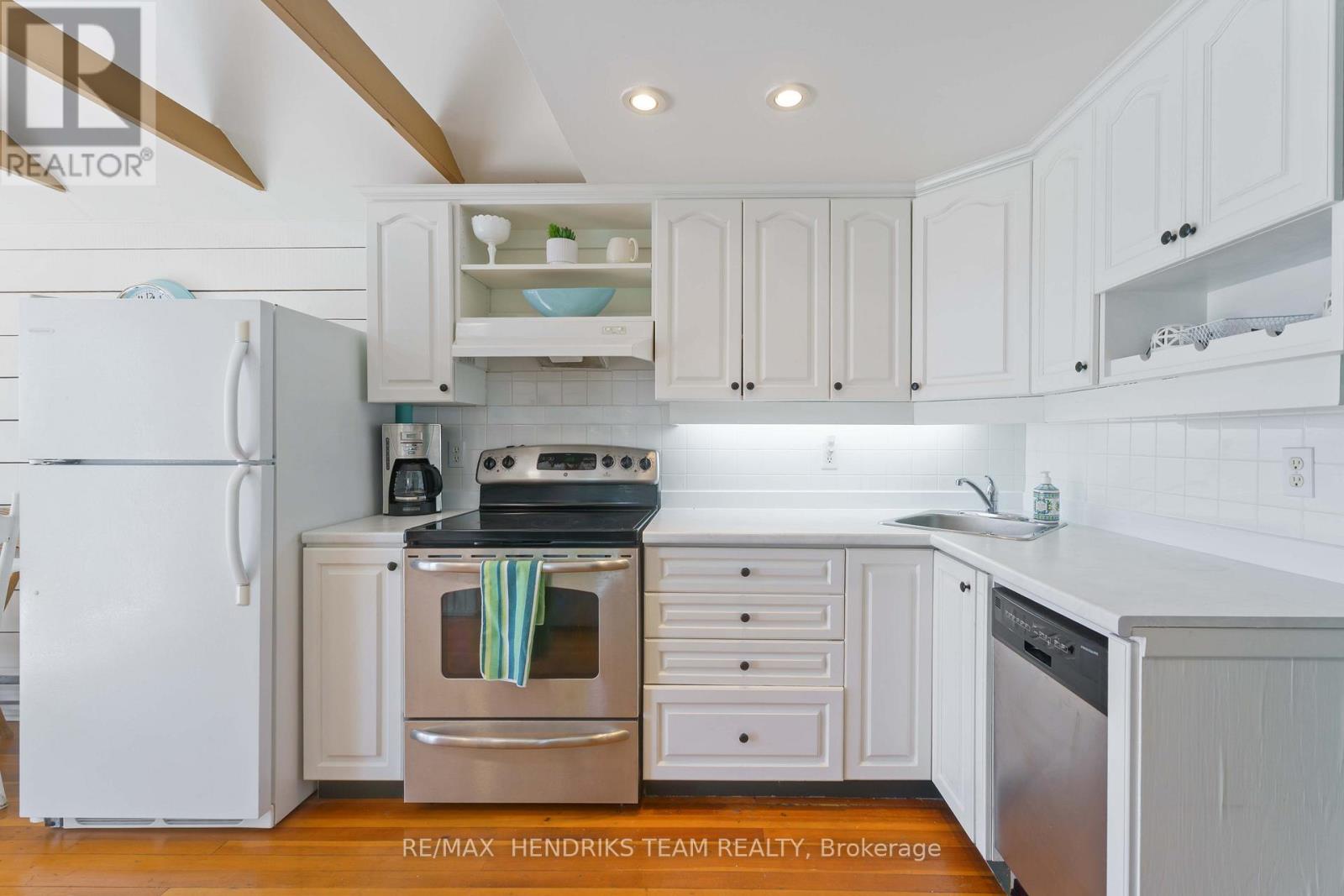 9 SHORELINE TRAIL - 12