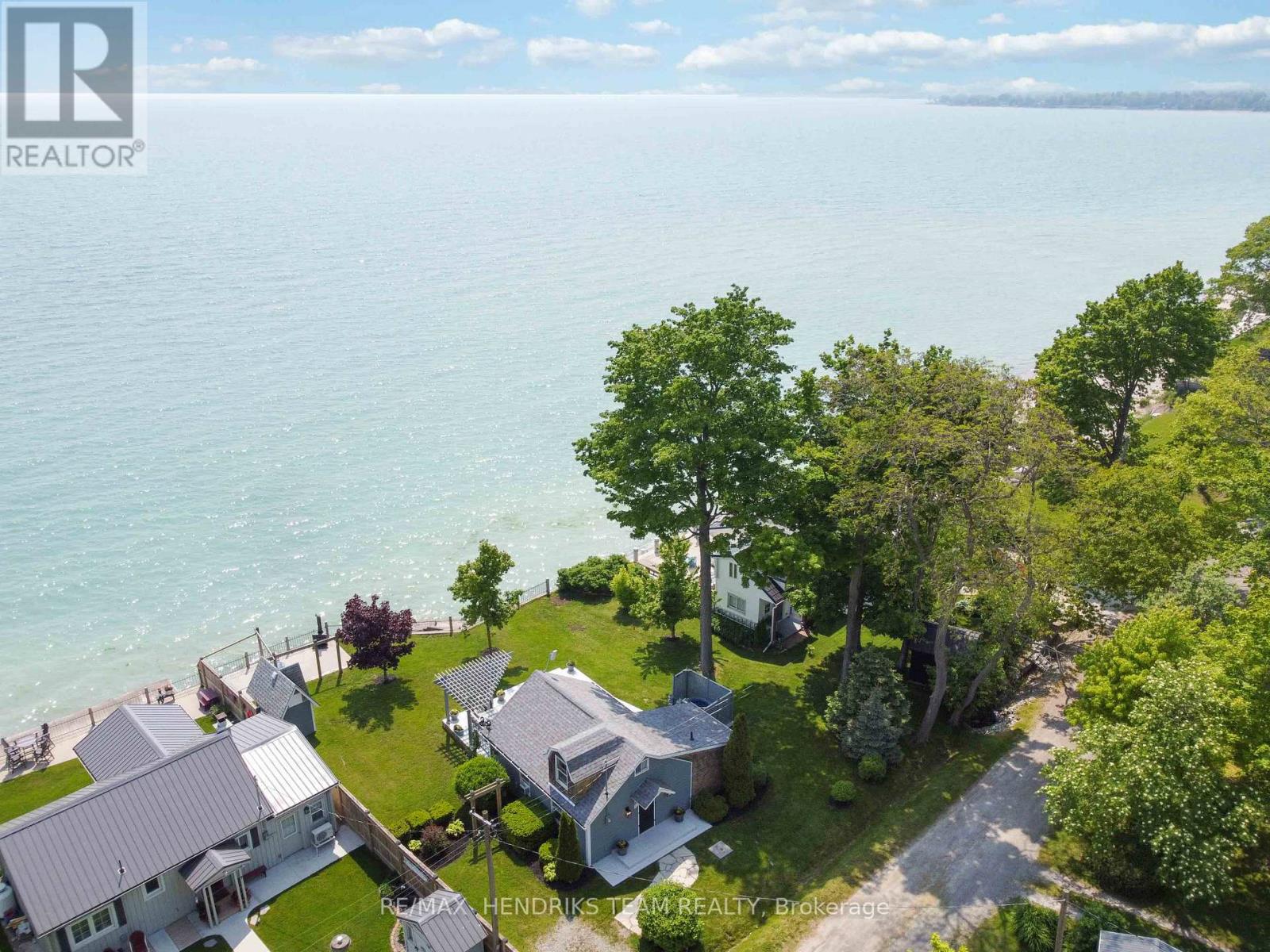 9 SHORELINE TRAIL - 30