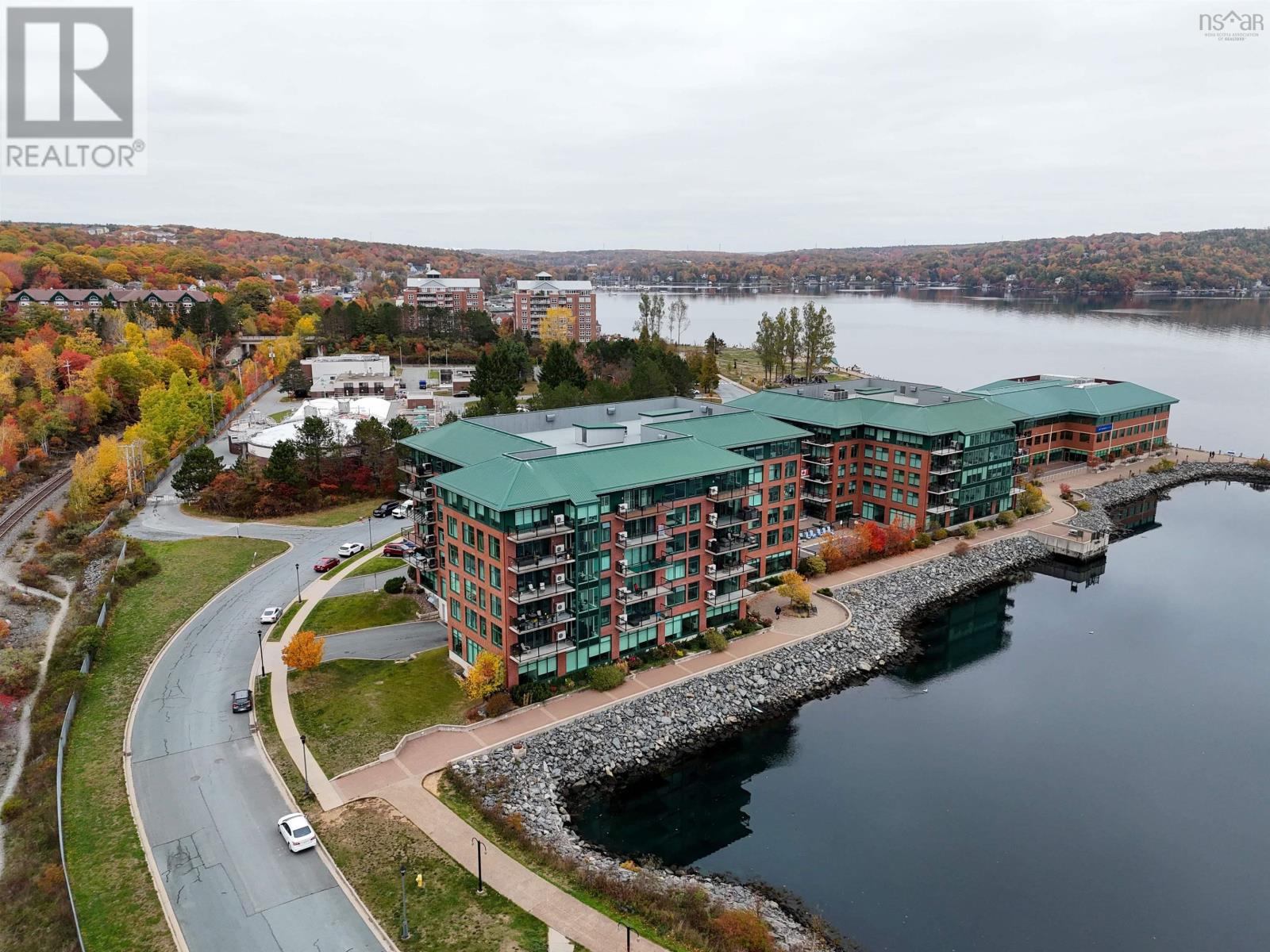 Property 32 of 34 of 305 220 Waterfront Drive