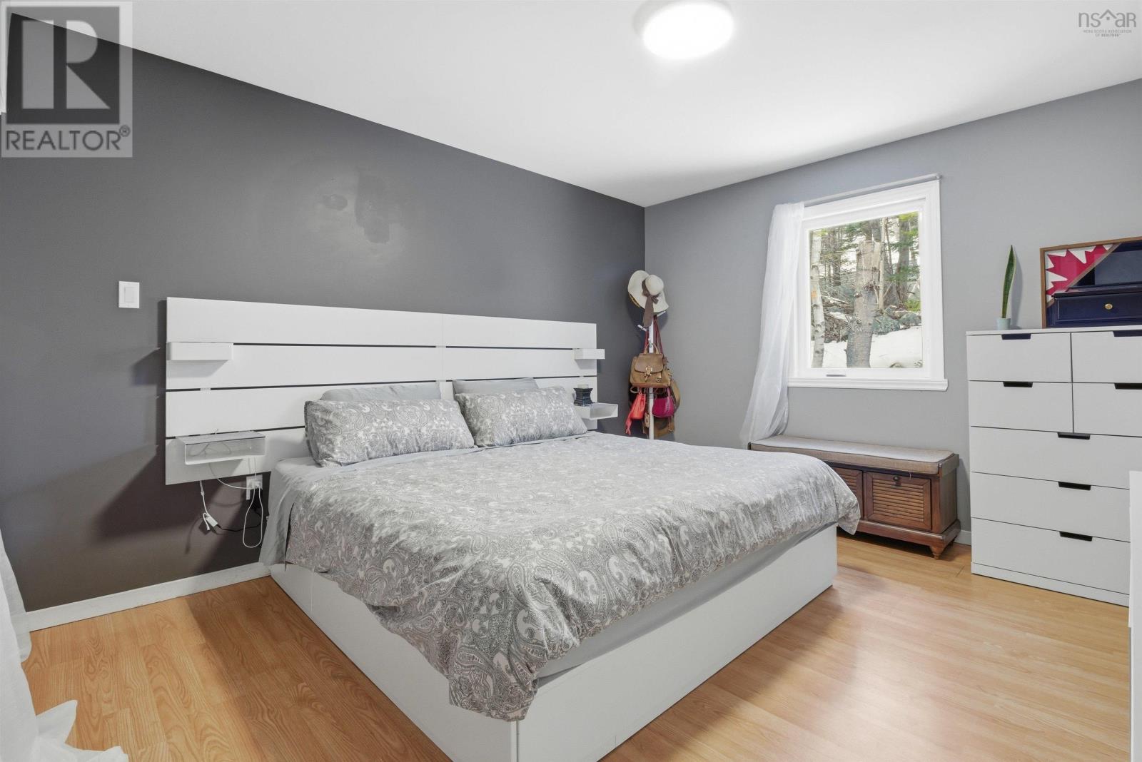 17 SPRUCEWOOD AVENUE - 16