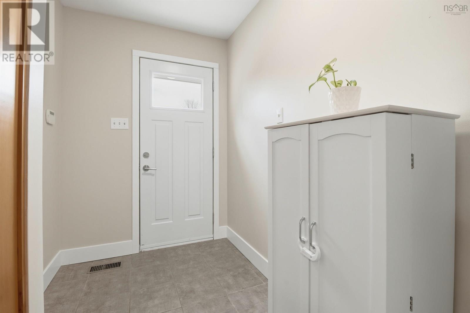 17 SPRUCEWOOD AVENUE - 13