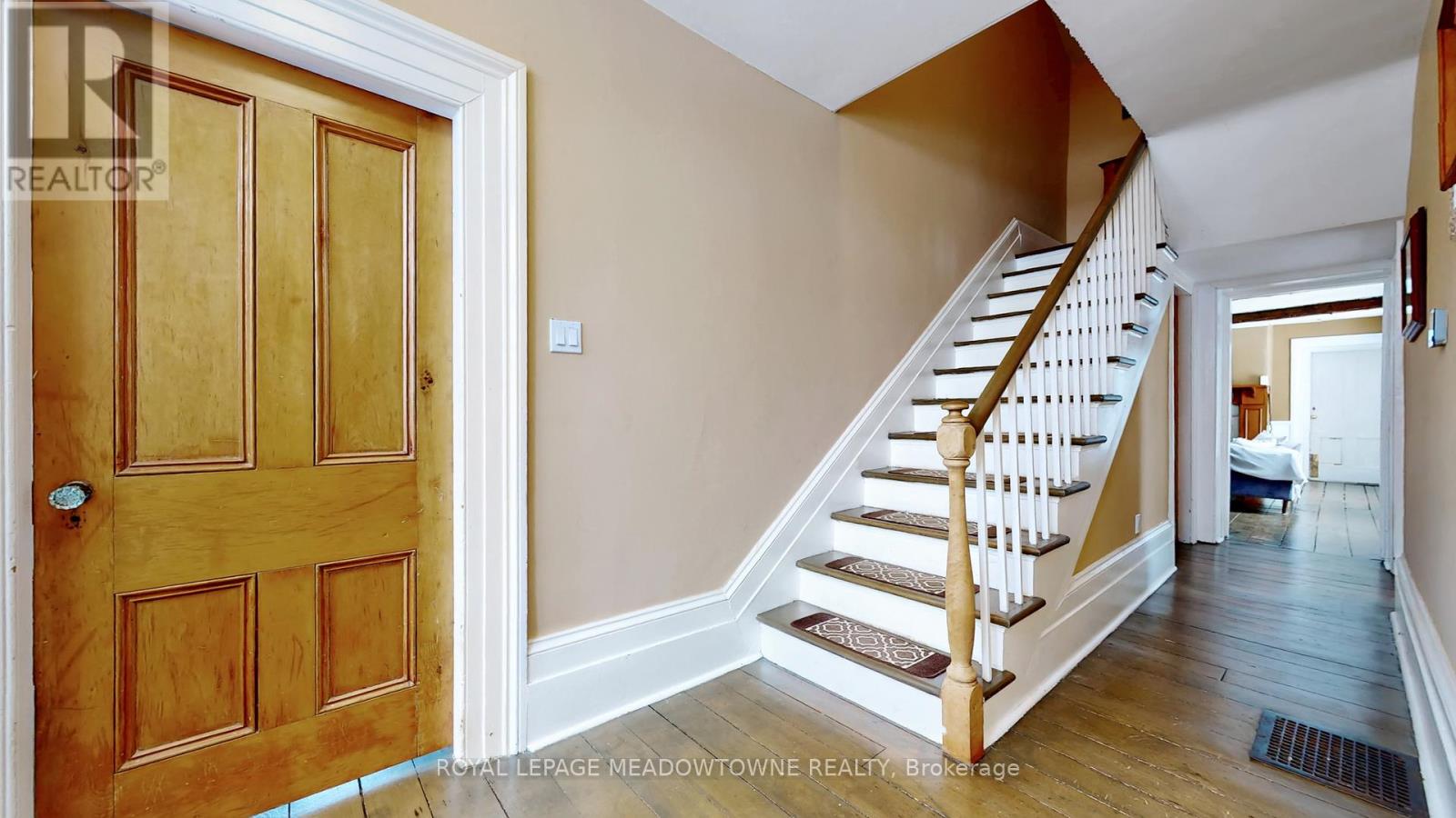 Front Entrance Main Staircase to Bedrooms