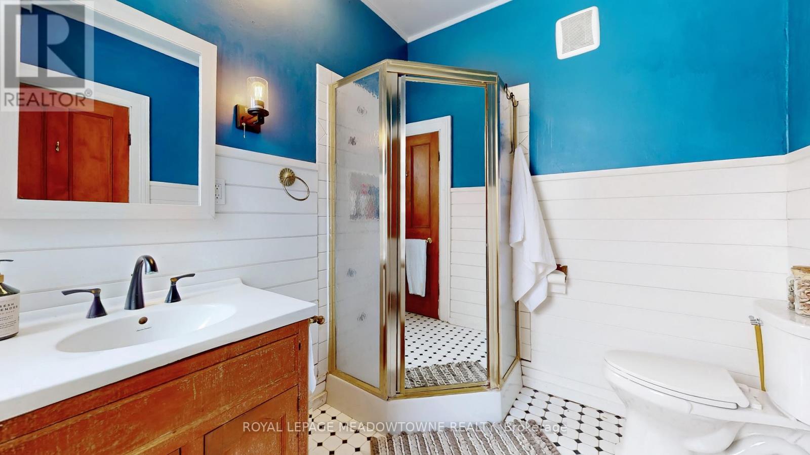 Main Floor 3 piece Bathroom