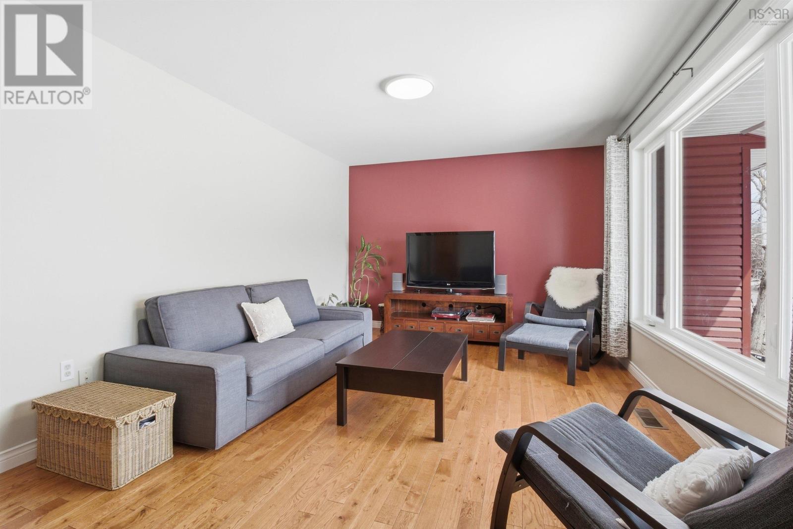 17 SPRUCEWOOD AVENUE - 4