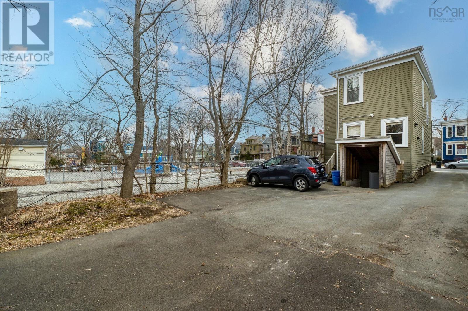 Property 37 of 45 of 1538 Lemarchant Street