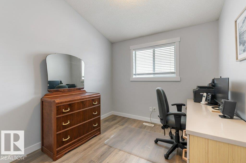 1 ERINWOODS PL, St. Albert