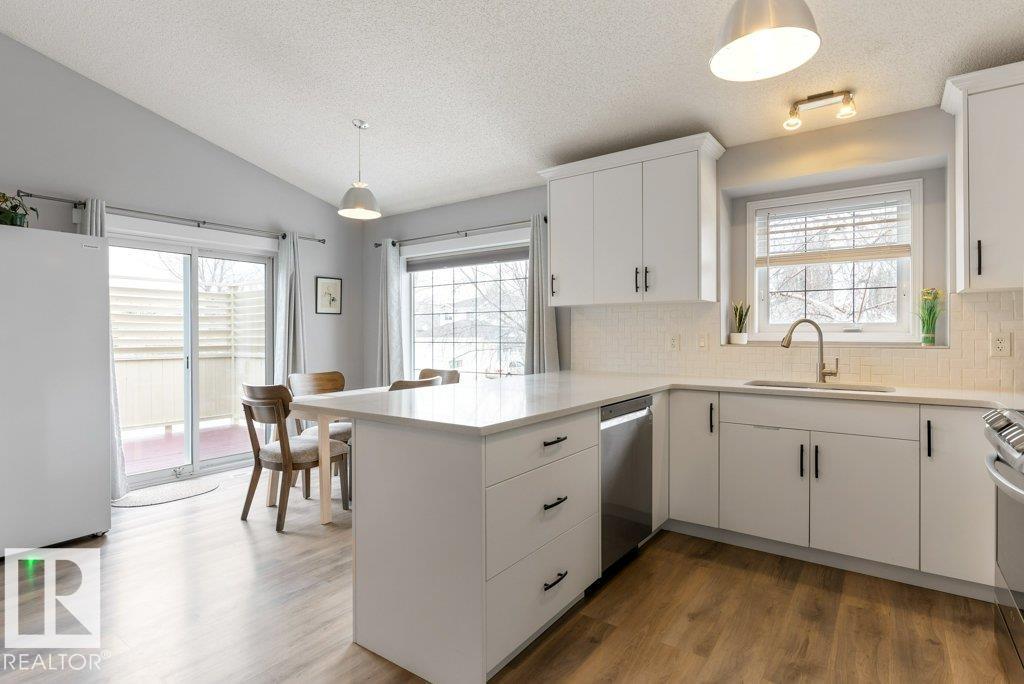 1 ERINWOODS PL, St. Albert