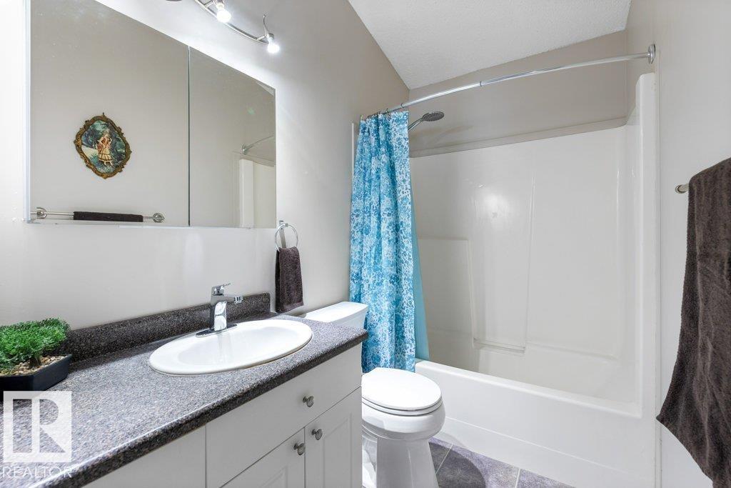 1 ERINWOODS PL, St. Albert