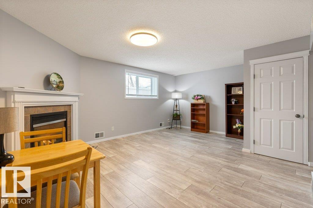 1 ERINWOODS PL, St. Albert
