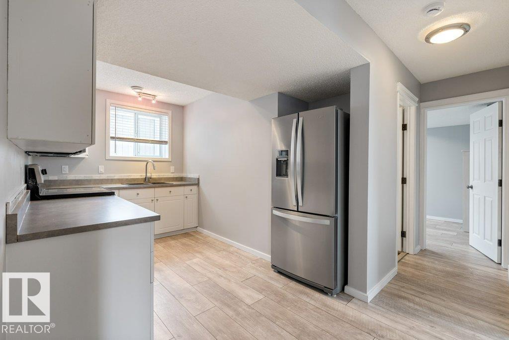 1 ERINWOODS PL, St. Albert