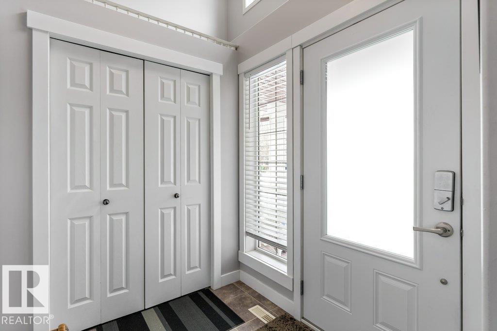 1 ERINWOODS PL, St. Albert