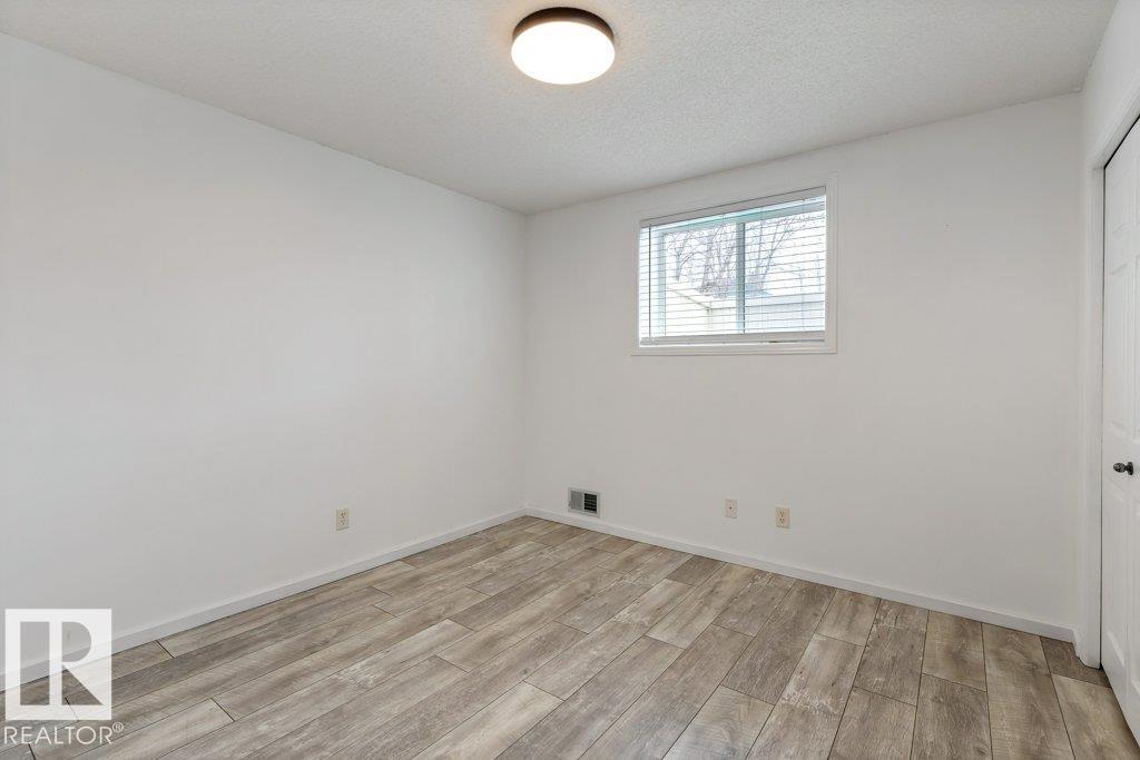 1 ERINWOODS PL, St. Albert