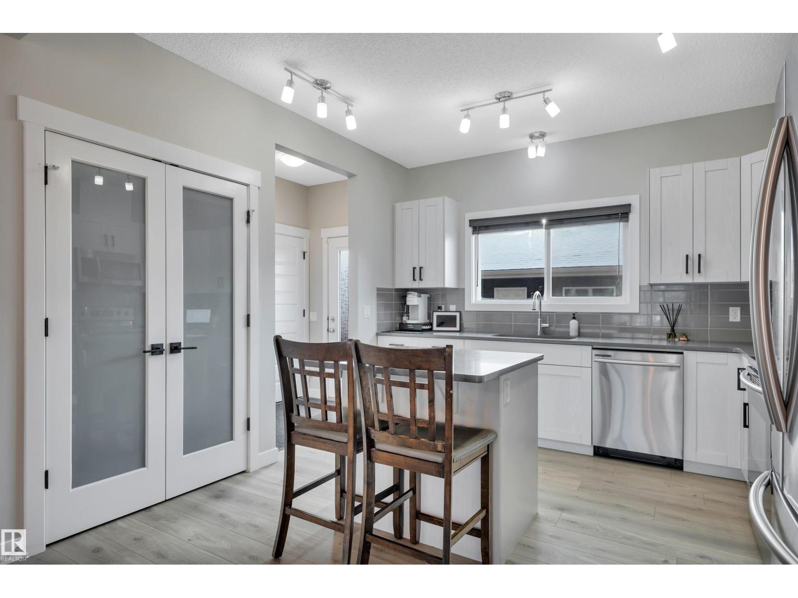 8021 ORCHARDS GR SW, Edmonton