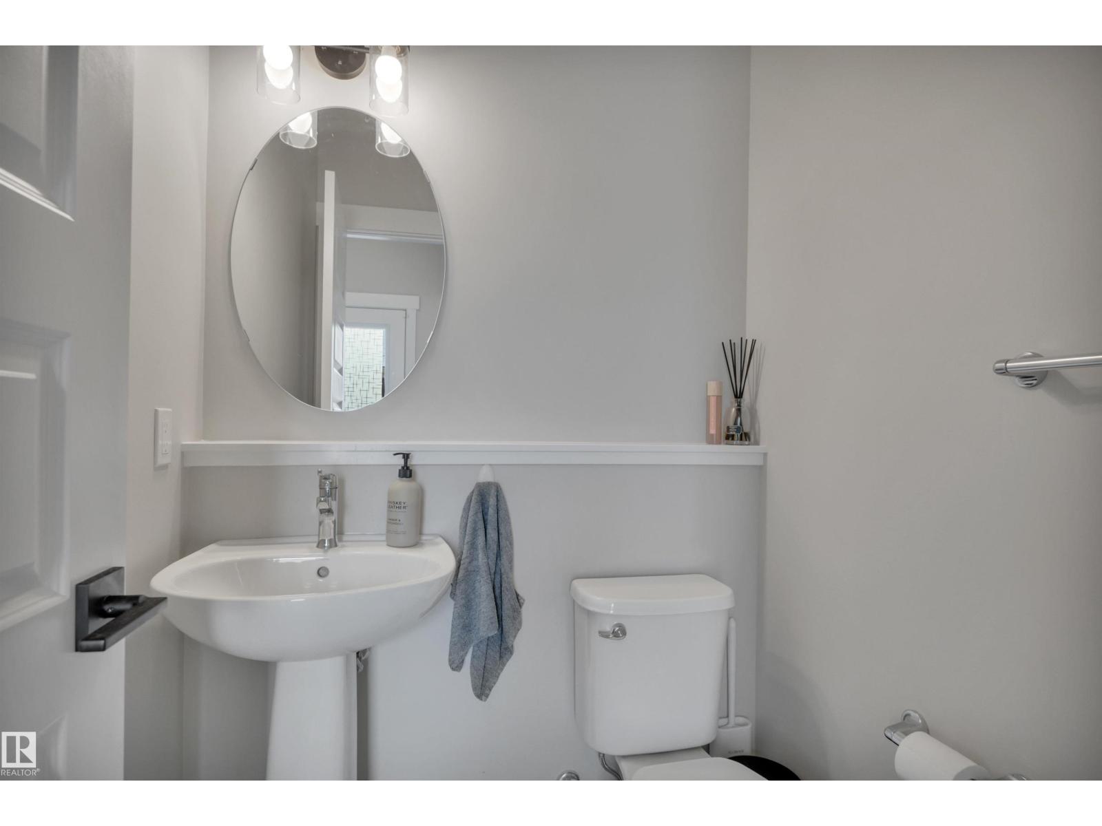 8021 ORCHARDS GR SW, Edmonton