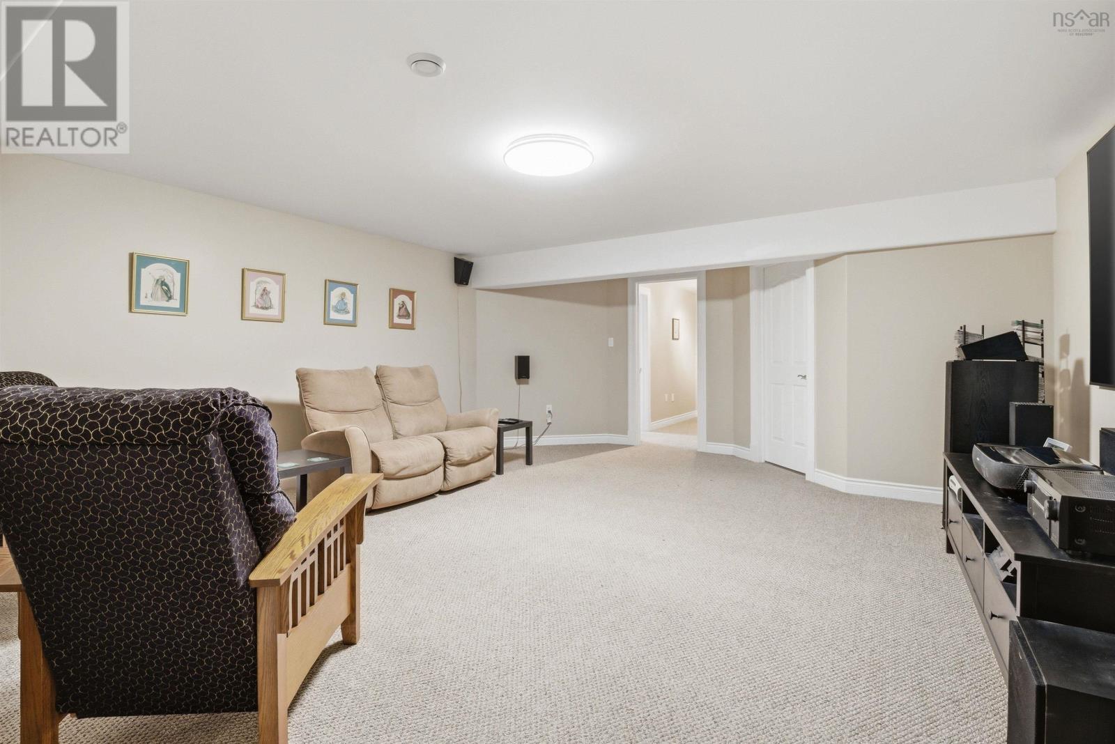 Property 31 of 47 of 68 Glen Arbour Way