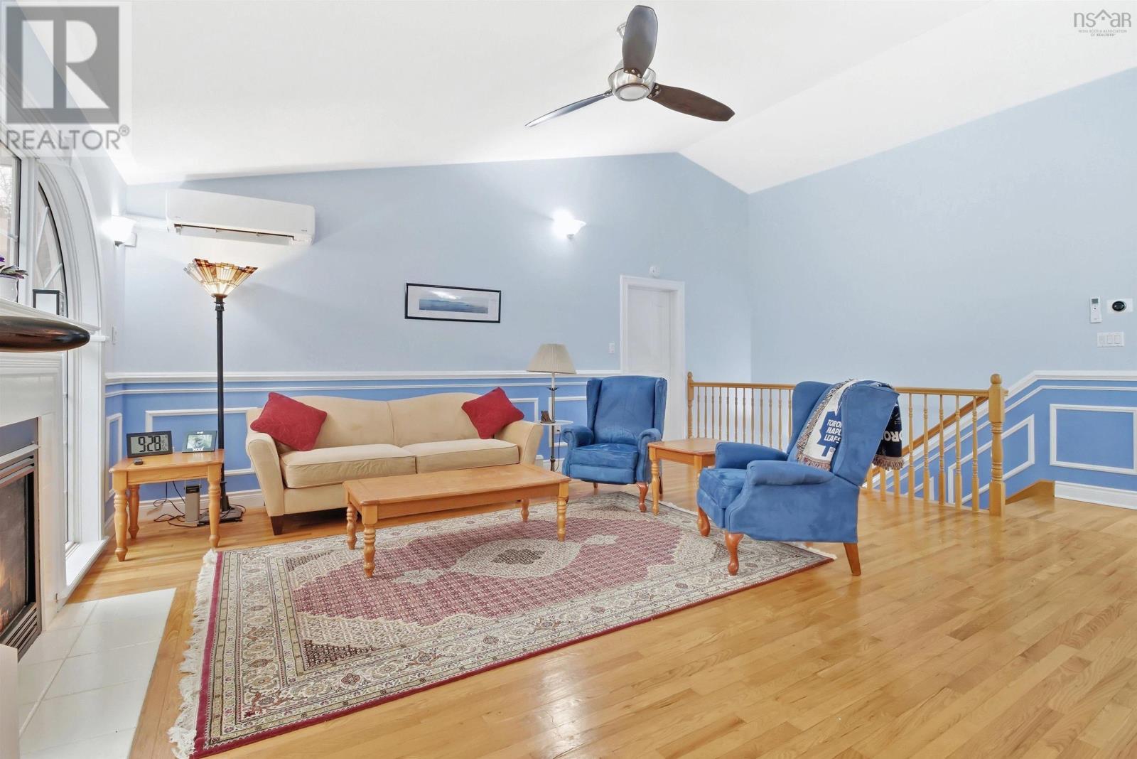 Property 7 of 47 of 68 Glen Arbour Way