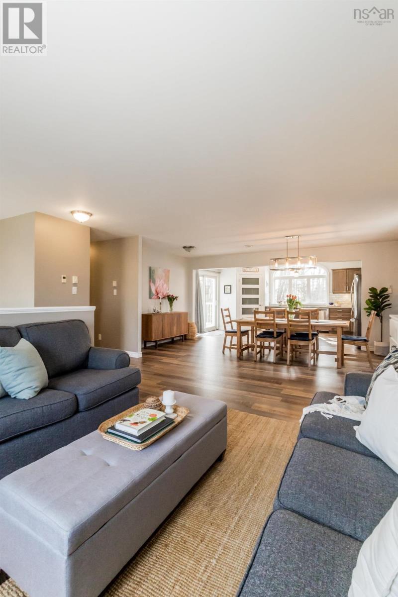 Property 14 of 47 of 26 Kent Avenue