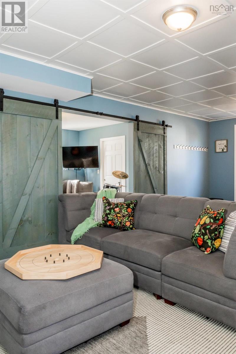 Property 24 of 47 of 26 Kent Avenue