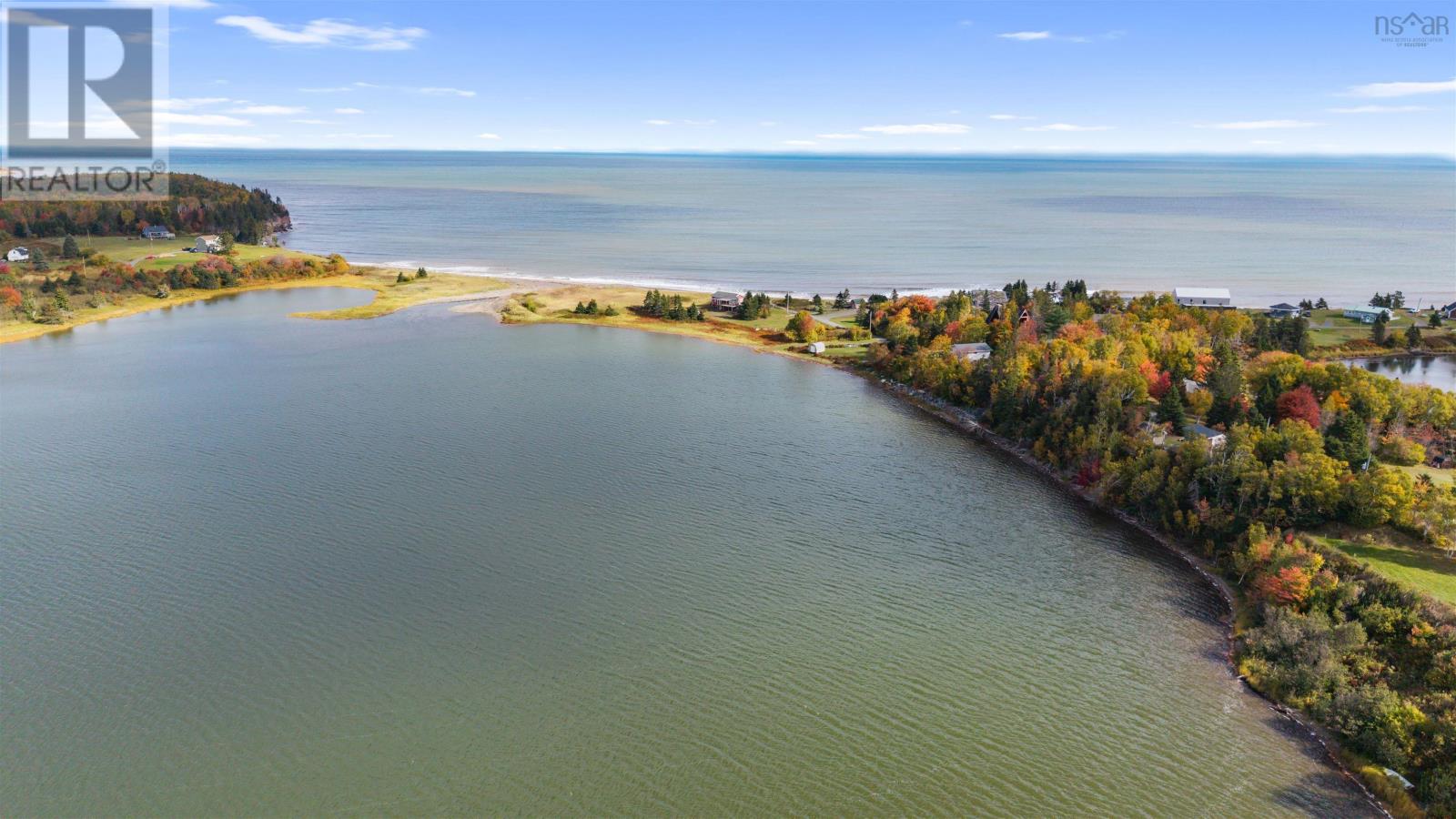 Property 7 of 50 of 83 Bay Loch Road