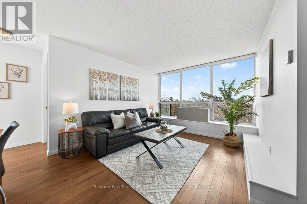 501 - 107 BAGOT STREET