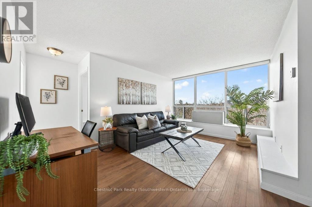 501 - 107 BAGOT STREET — photo 22