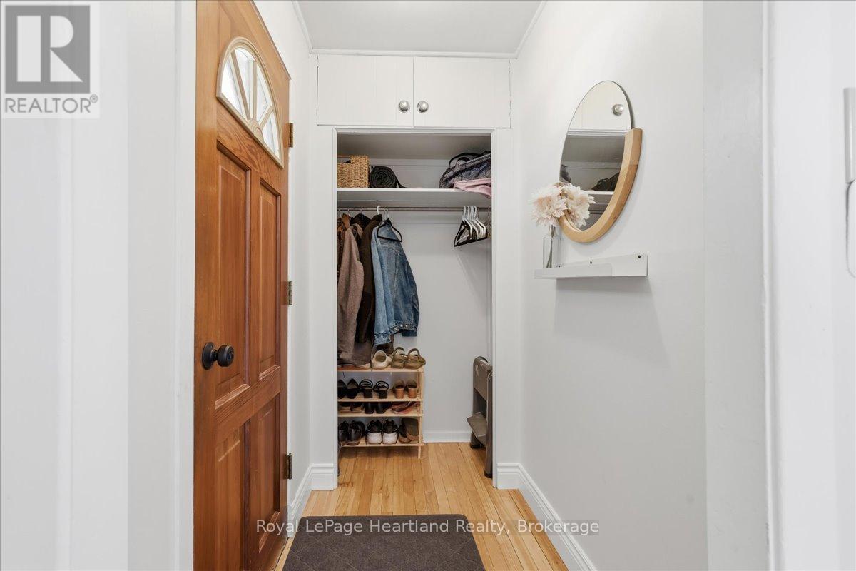 19 Perth Road, Kitchener, Ontario N2M3G6 - Photo 4