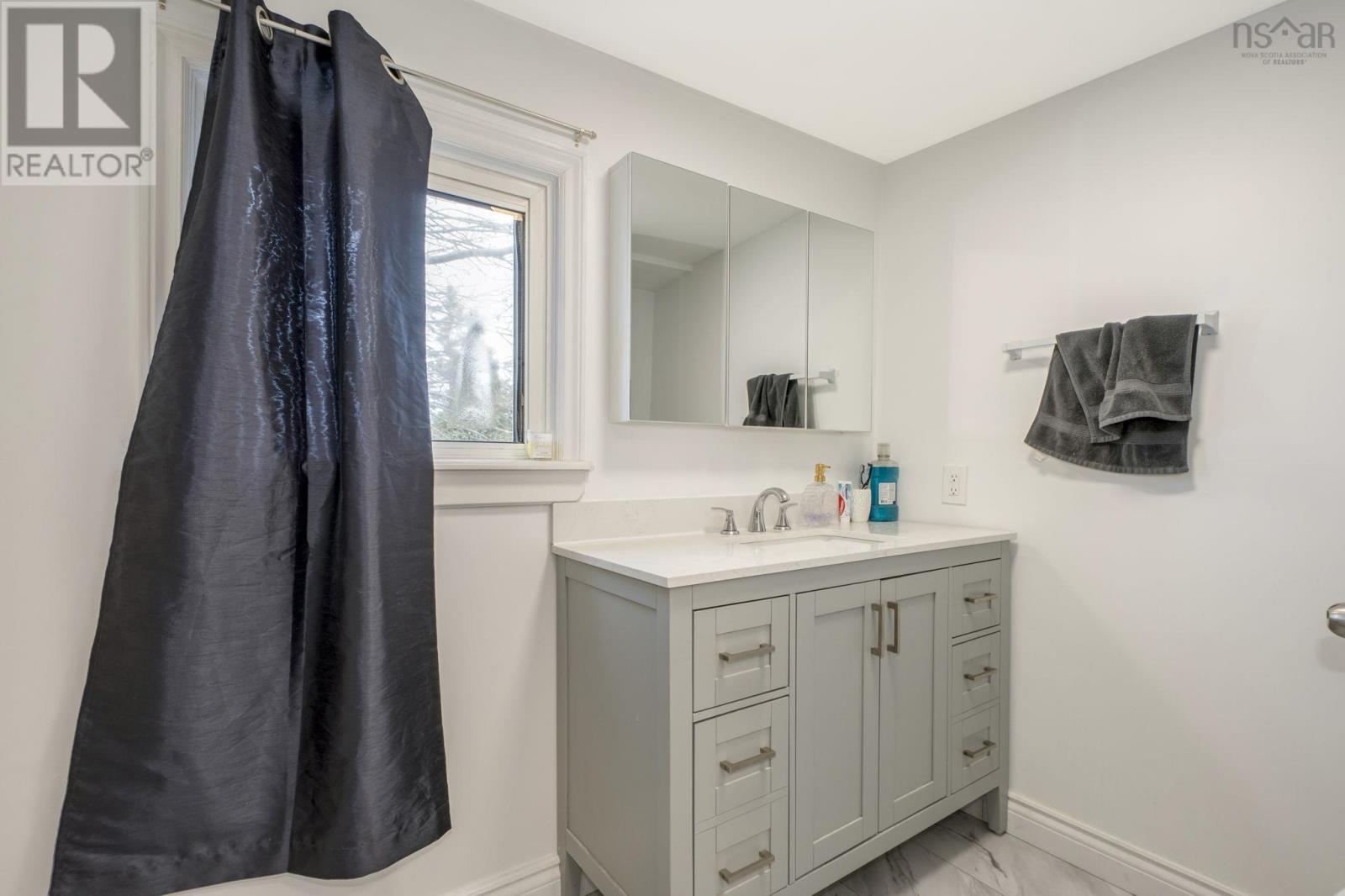 Property 9 of 13 of 9 Barclay Avenue