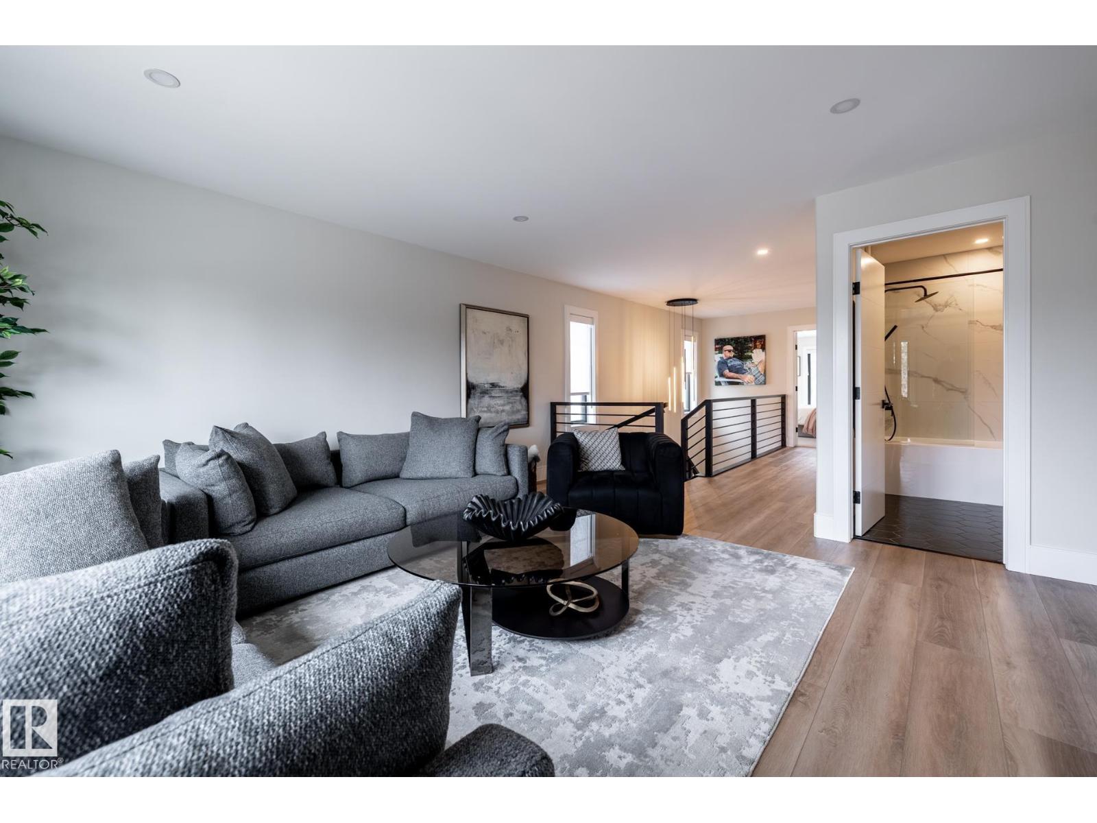 9503 142 ST NW, Edmonton