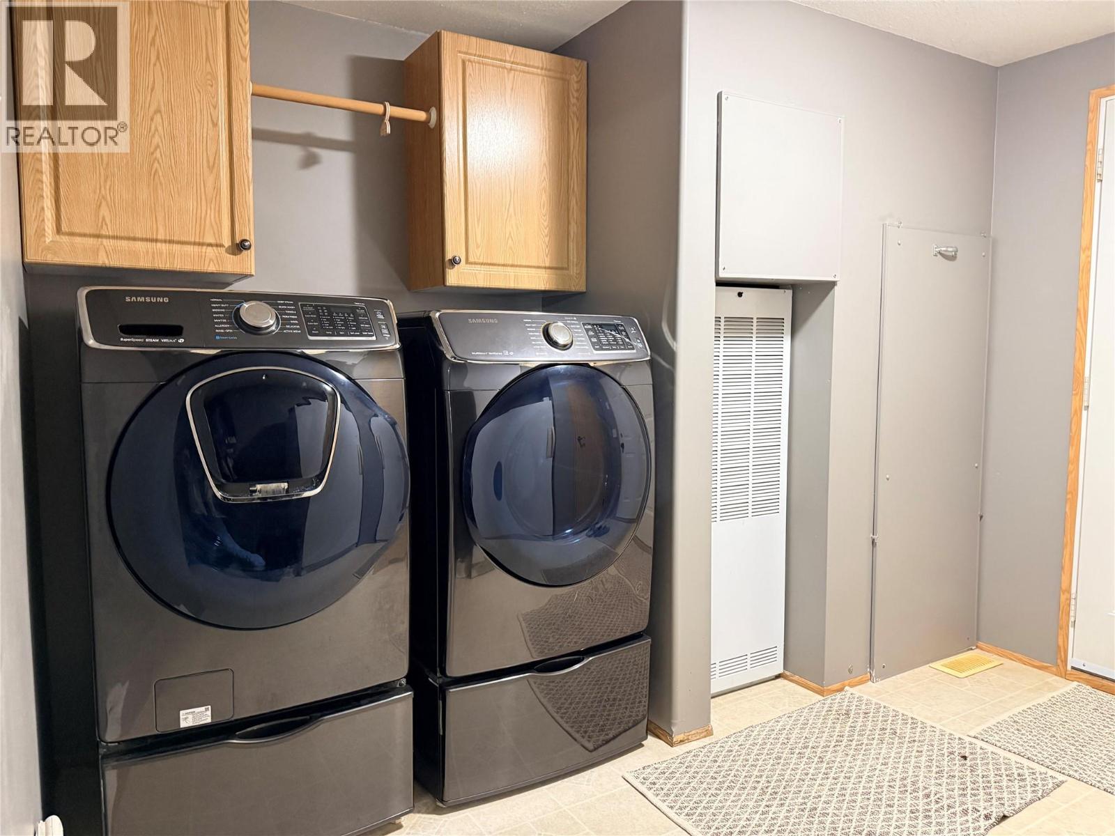 2135 HUNTER FRONTAGE ROAD - 30