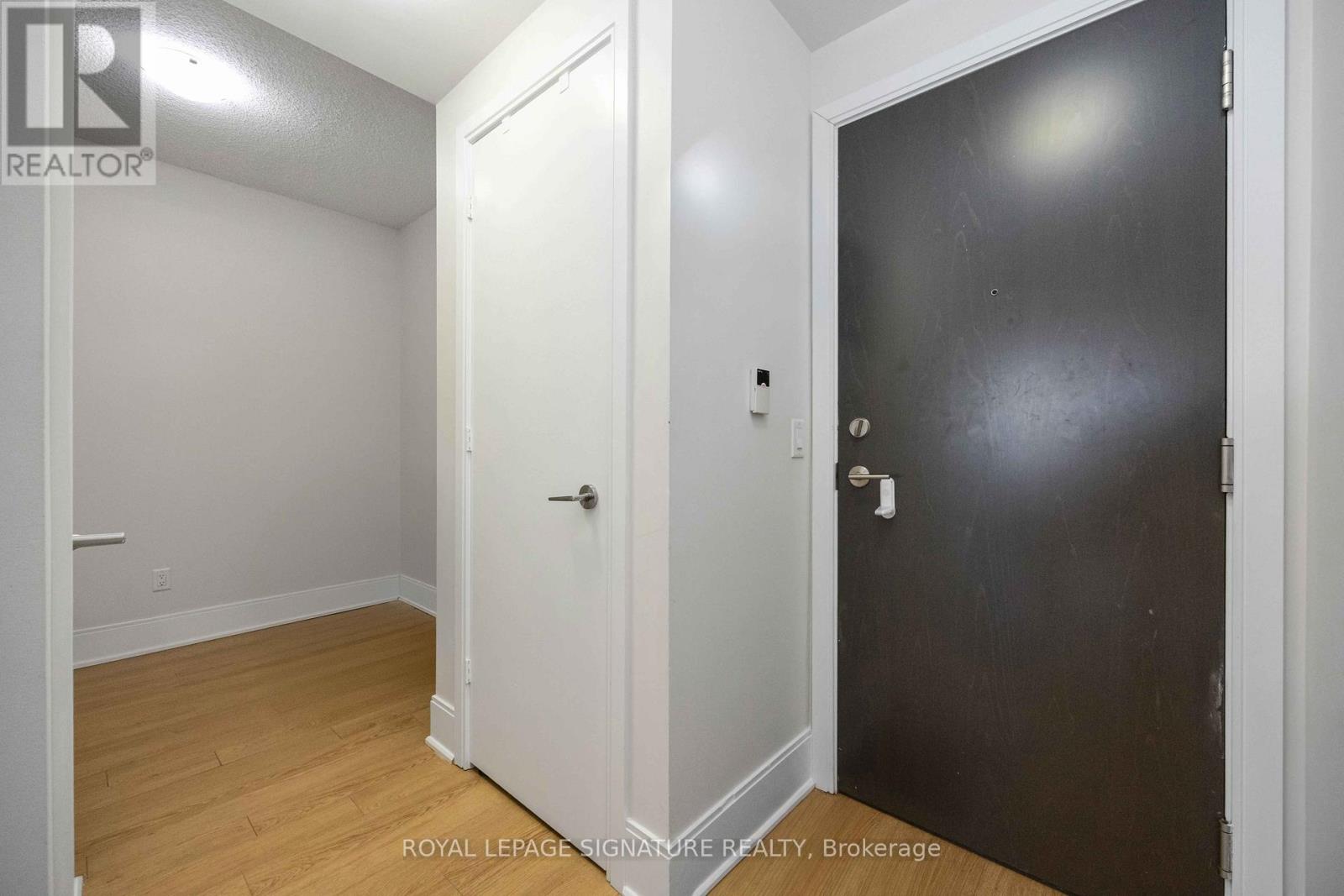 #403 181 WYNFORD DRIVE - 18