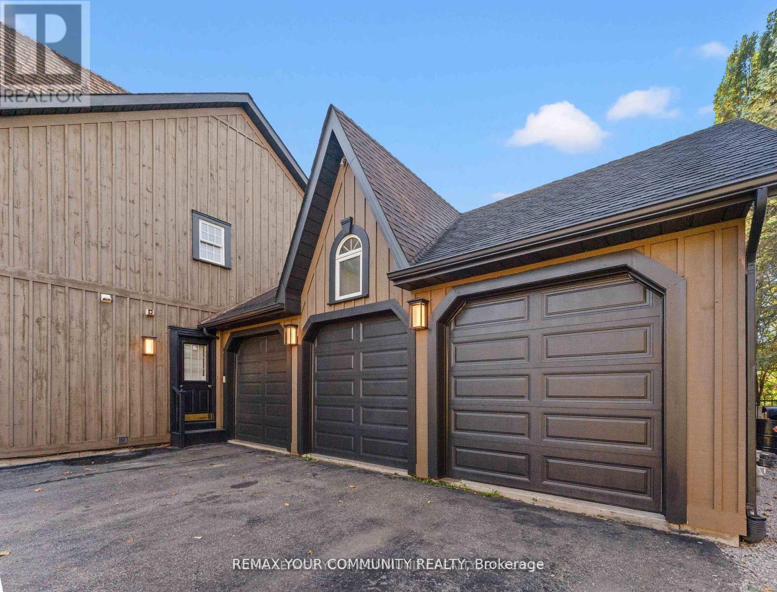 1645 ACORN LANE - 4