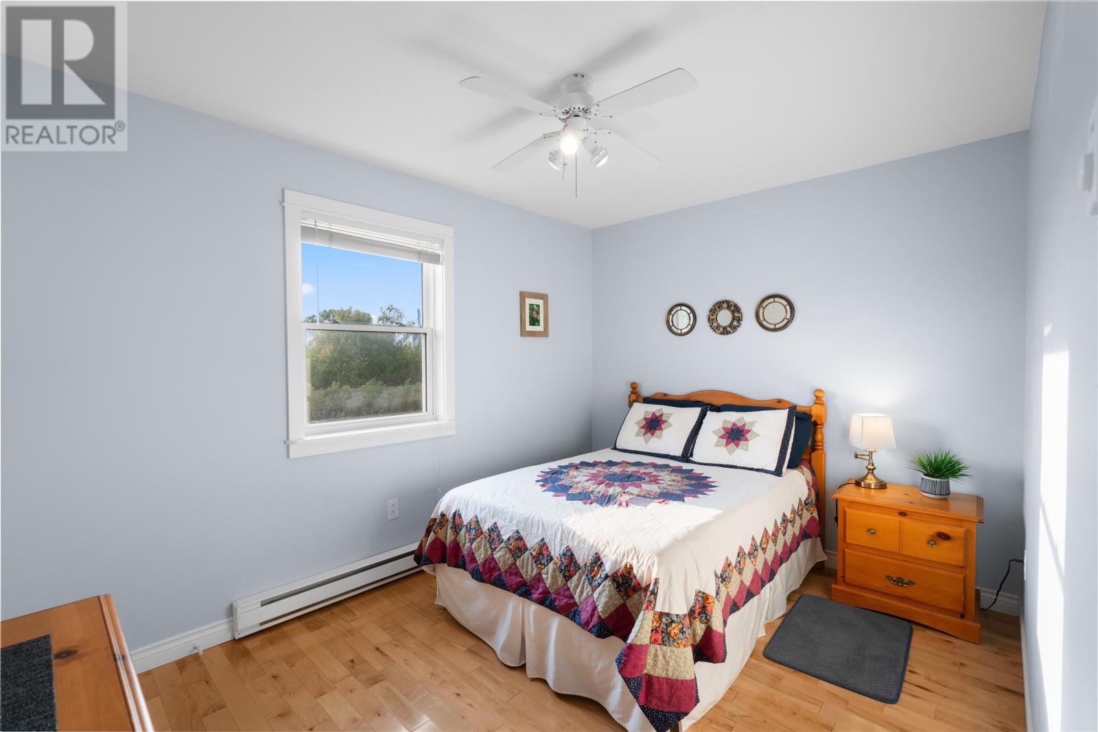 11 HEBRIDES LANE - 29