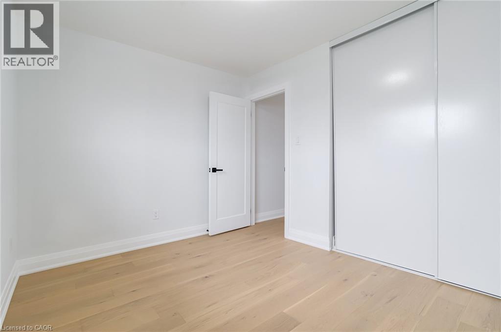 5475 LAKESHORE Road Unit# 4, Burlington, Ontario, L7L1E1 — Photo 18