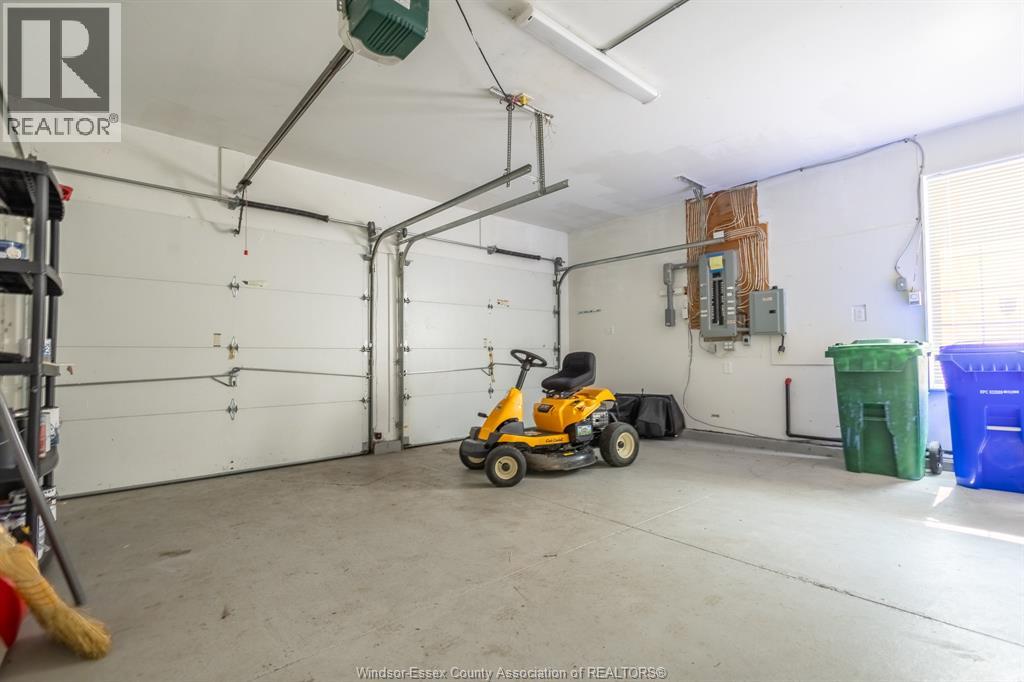 591 OLD TECUMSEH ROAD - 19