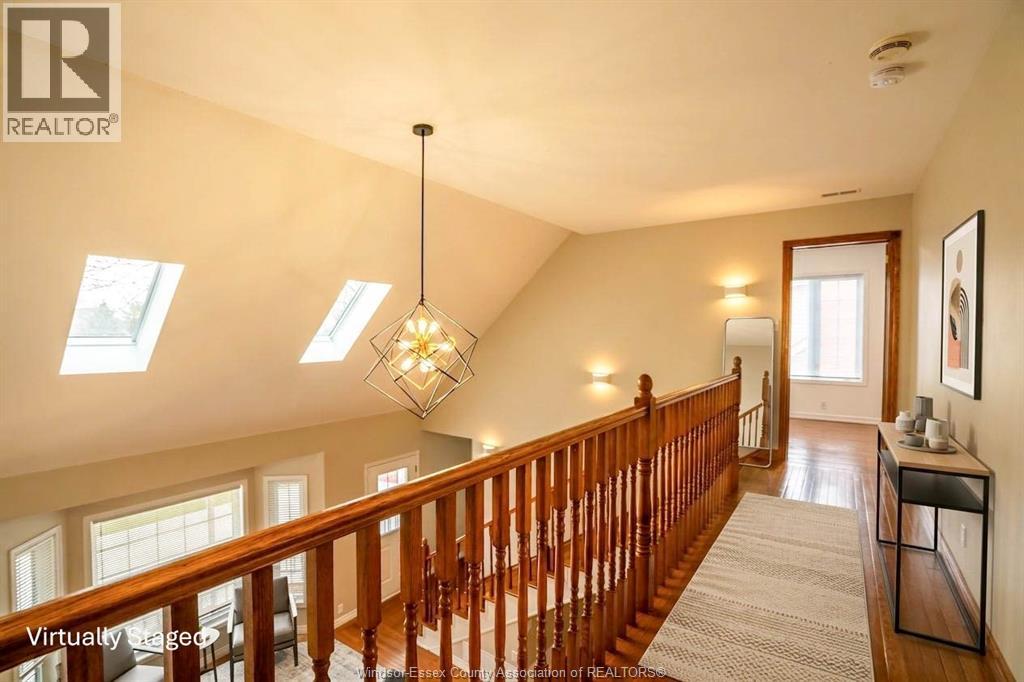 591 OLD TECUMSEH ROAD - 11