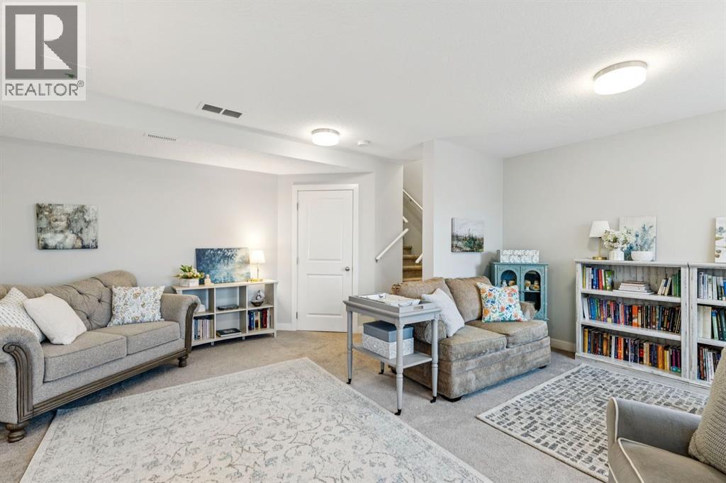 1502 Jumping Pound Common, Cochrane