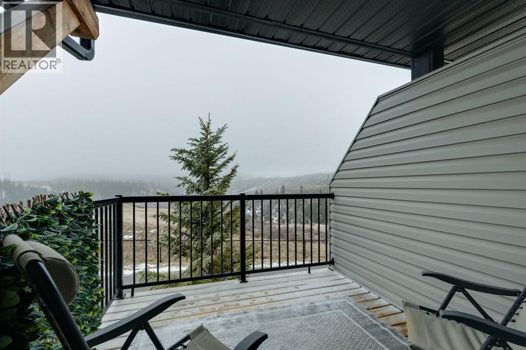 1502 Jumping Pound Common, Cochrane