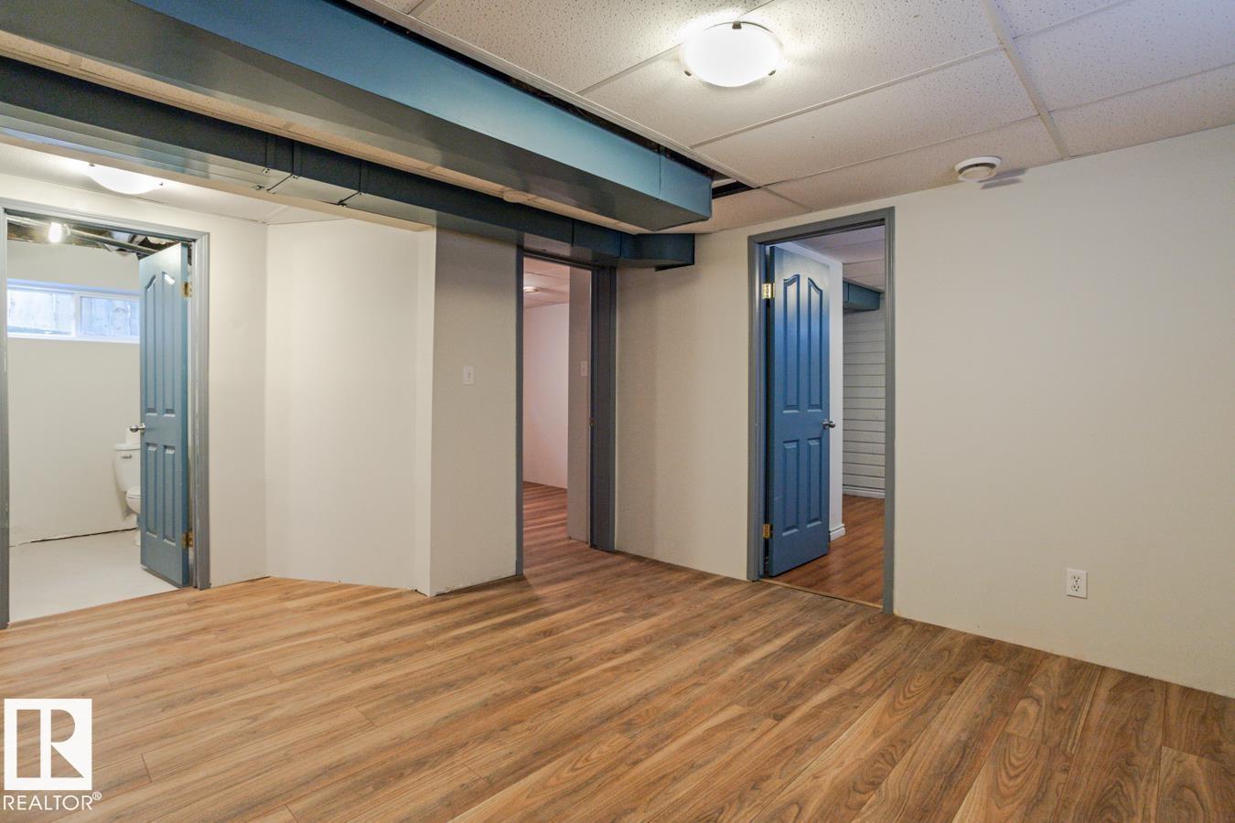 8736 76 AV NW, Edmonton