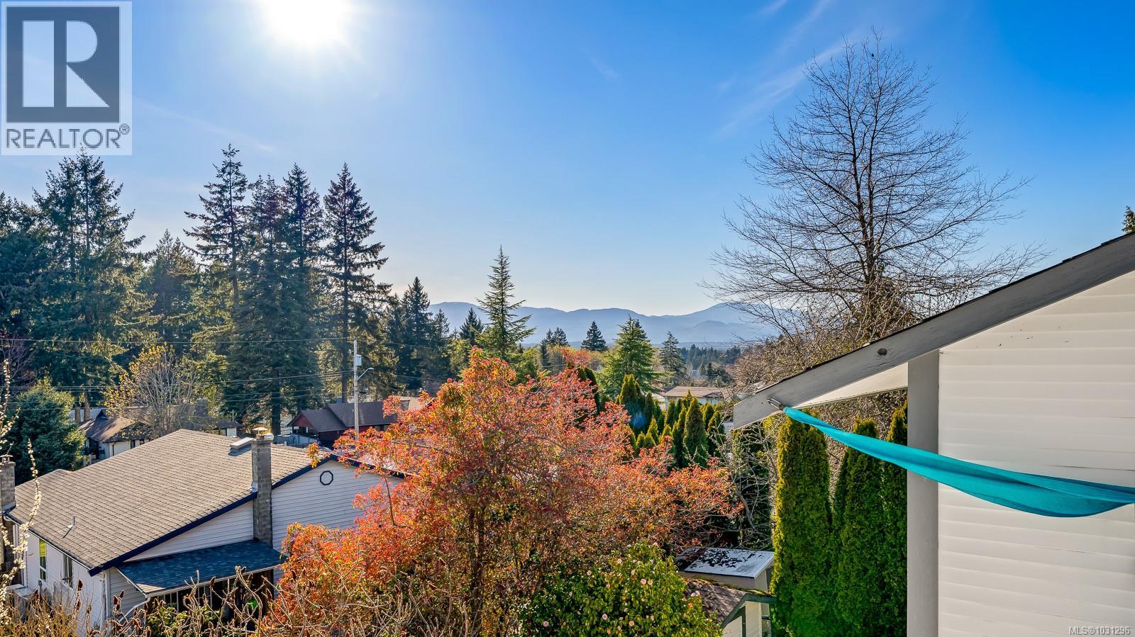 1103 View Pl, Courtenay
