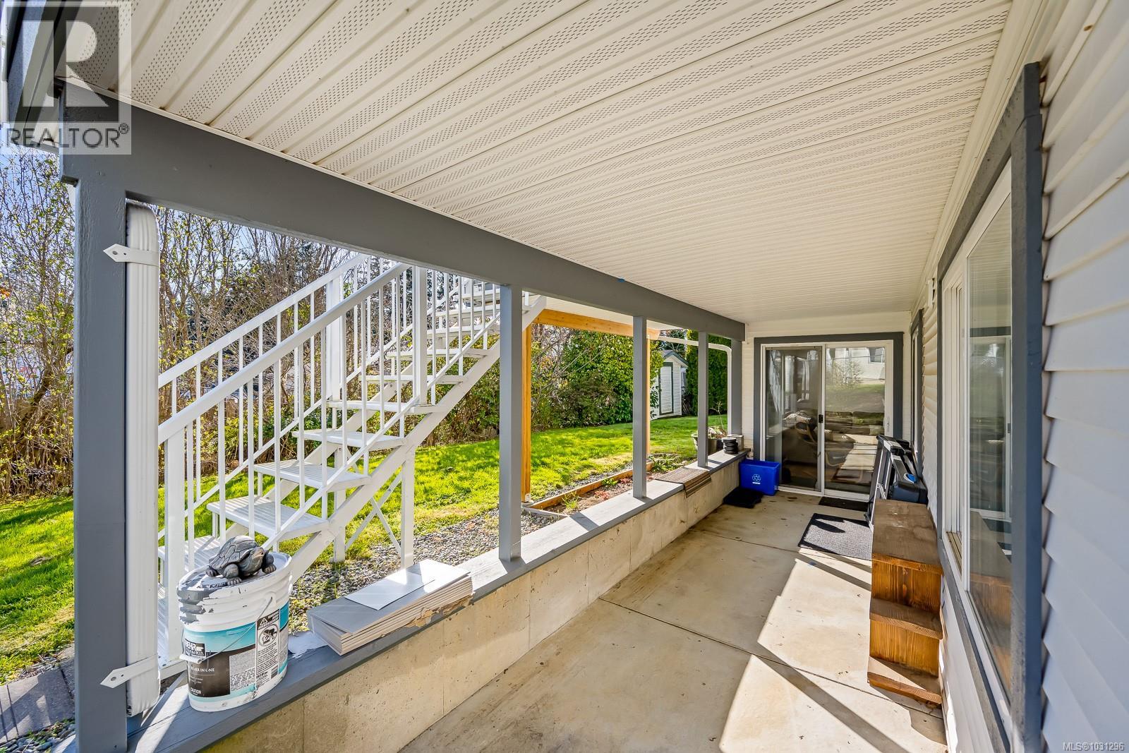 1103 View Pl, Courtenay