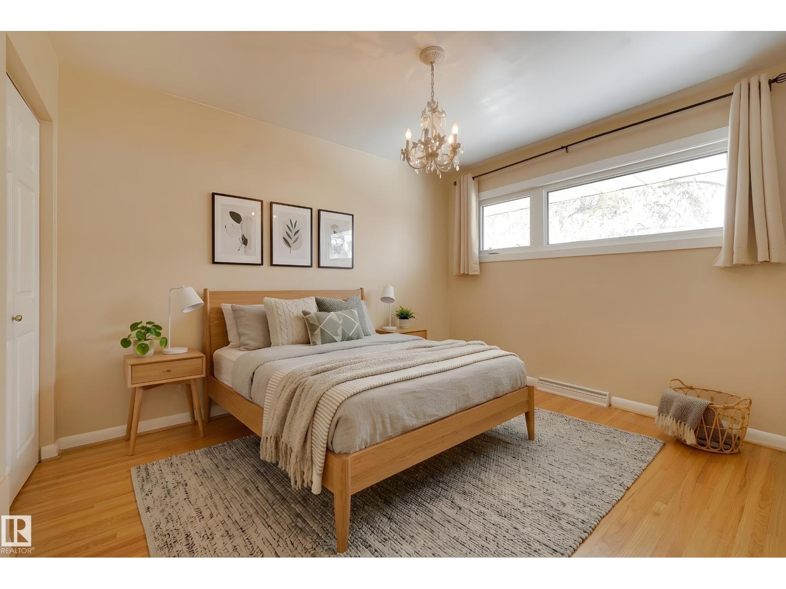 15914 92A AV NW, Edmonton