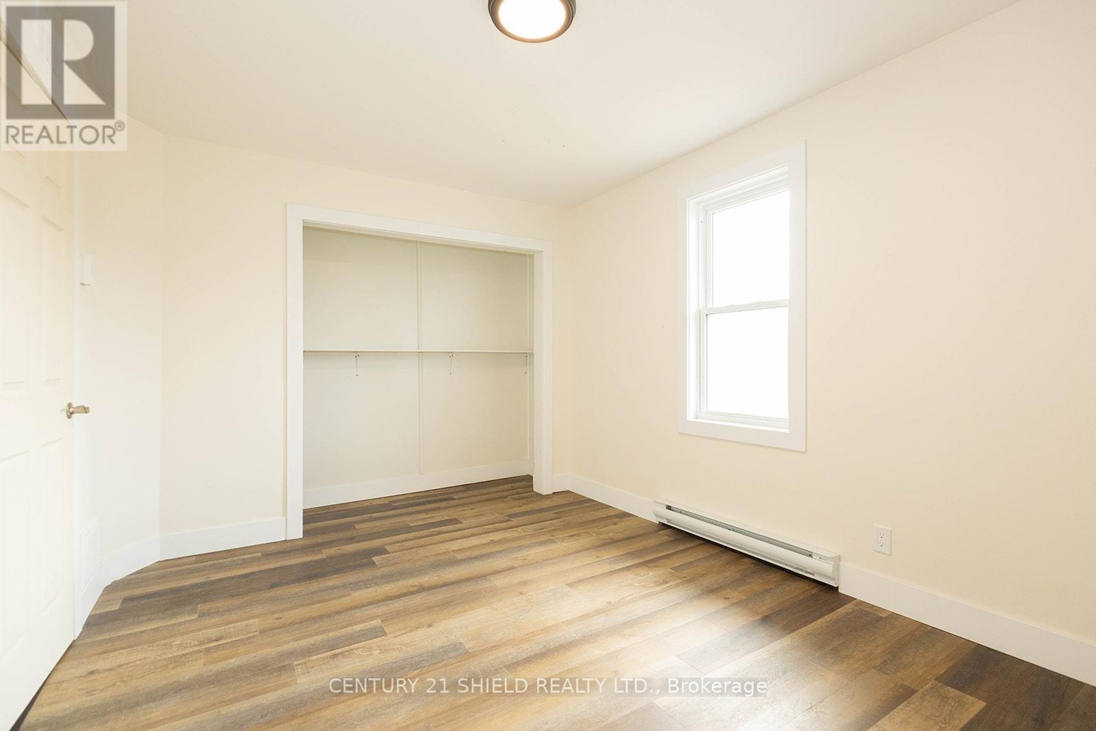 1008 SECOND STREET E - 19