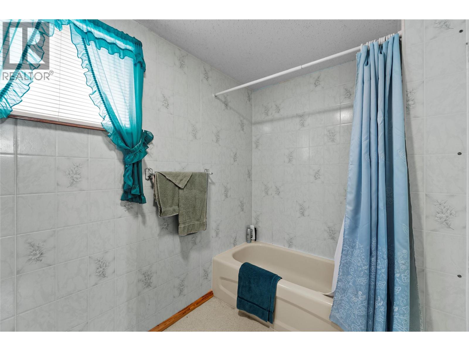 2536 Kinvig Street - 23