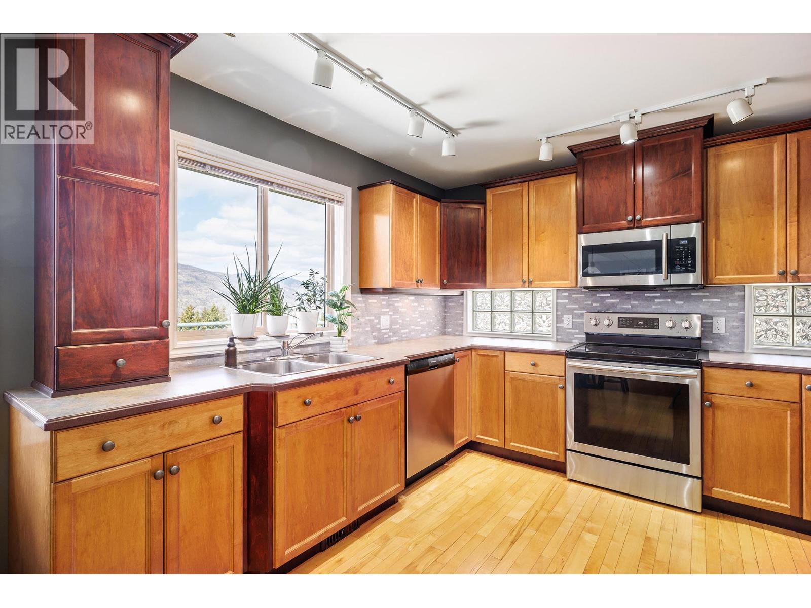  347 Woodwind Court, Kelowna